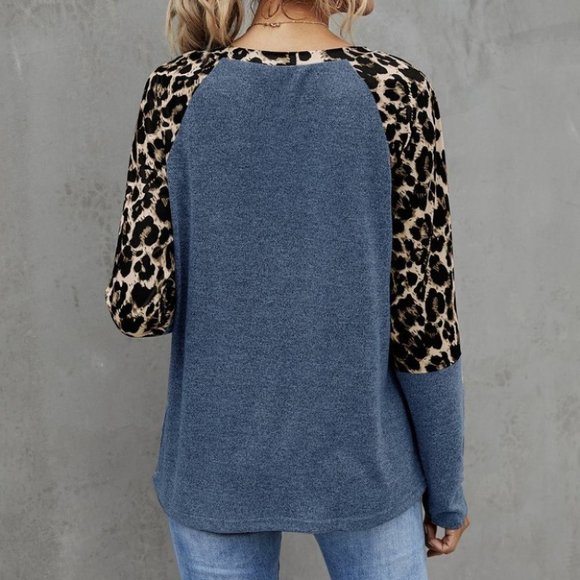 leopard print raglan sleeve top BLUE - Picture 2 of 3